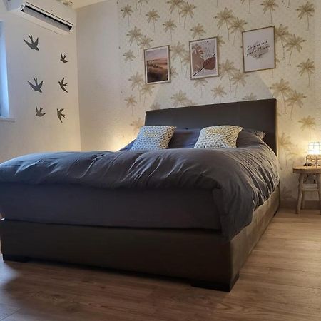 Chambre Climatisee Et Cosy Auberge Du Manala Hotel 24 24 سا لووي المظهر الخارجي الصورة